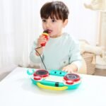 Fëmijë duke kënduar me qendrën muzikore Hape Pixelz